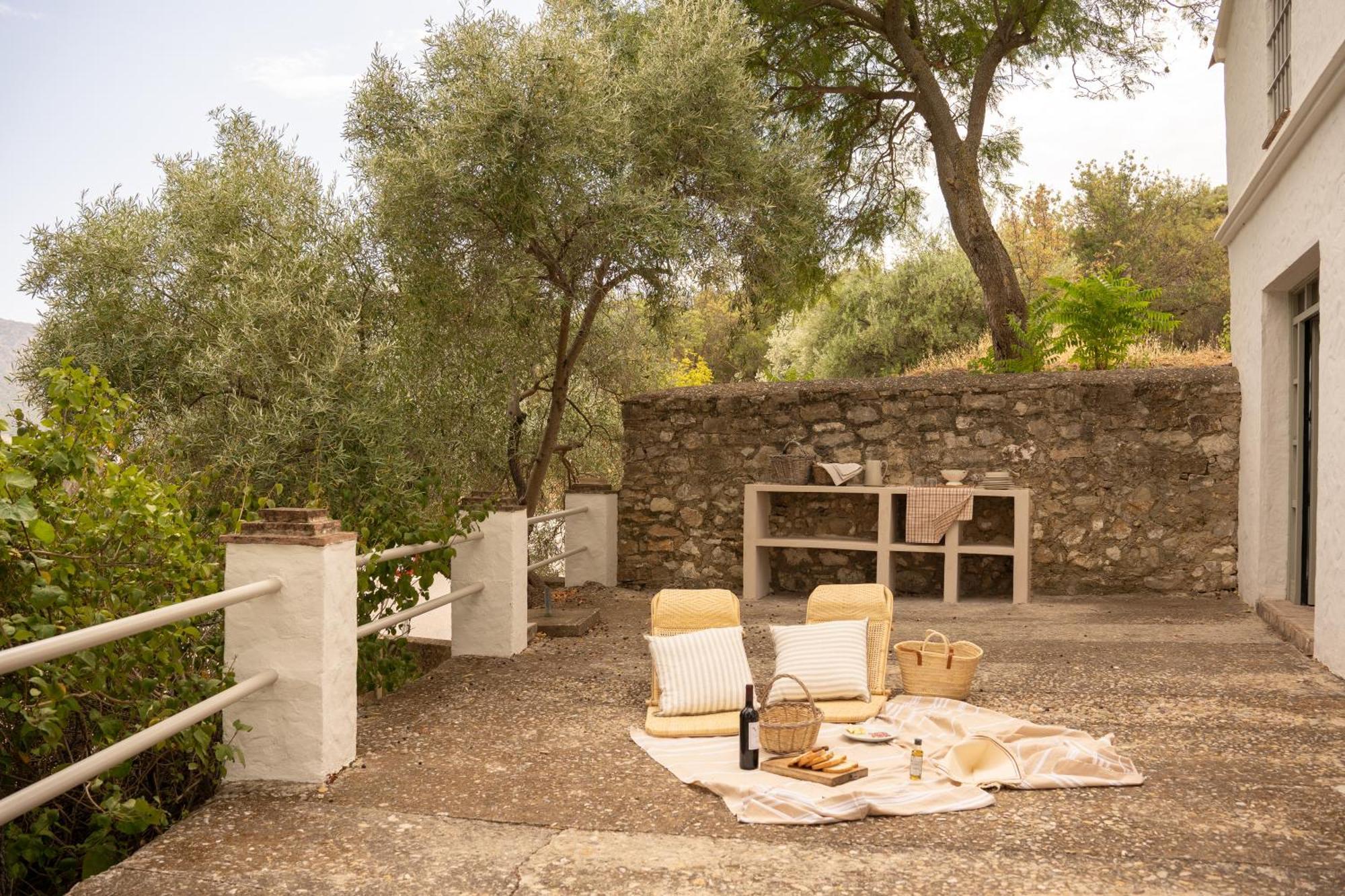Luca Oliva Villa Zahara De La Sierra